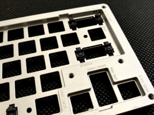 Choosing Machined Keyboard Plates: FR4 vs Aluminum vs PP