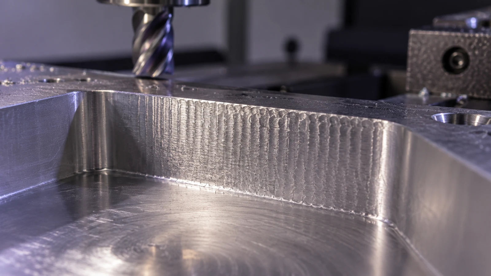 Chatter waves on milled wall